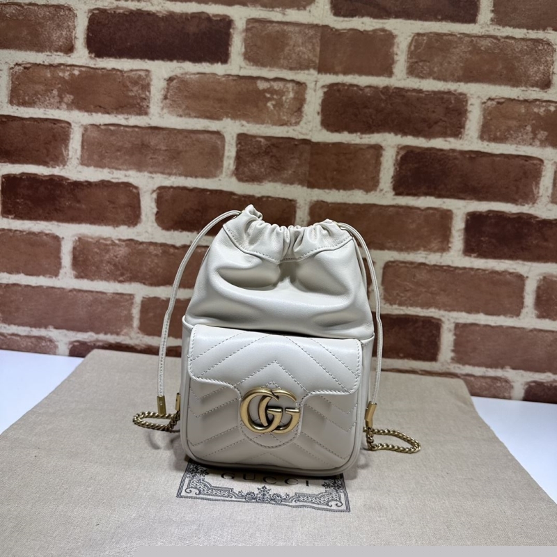 G*u*i bucket bags